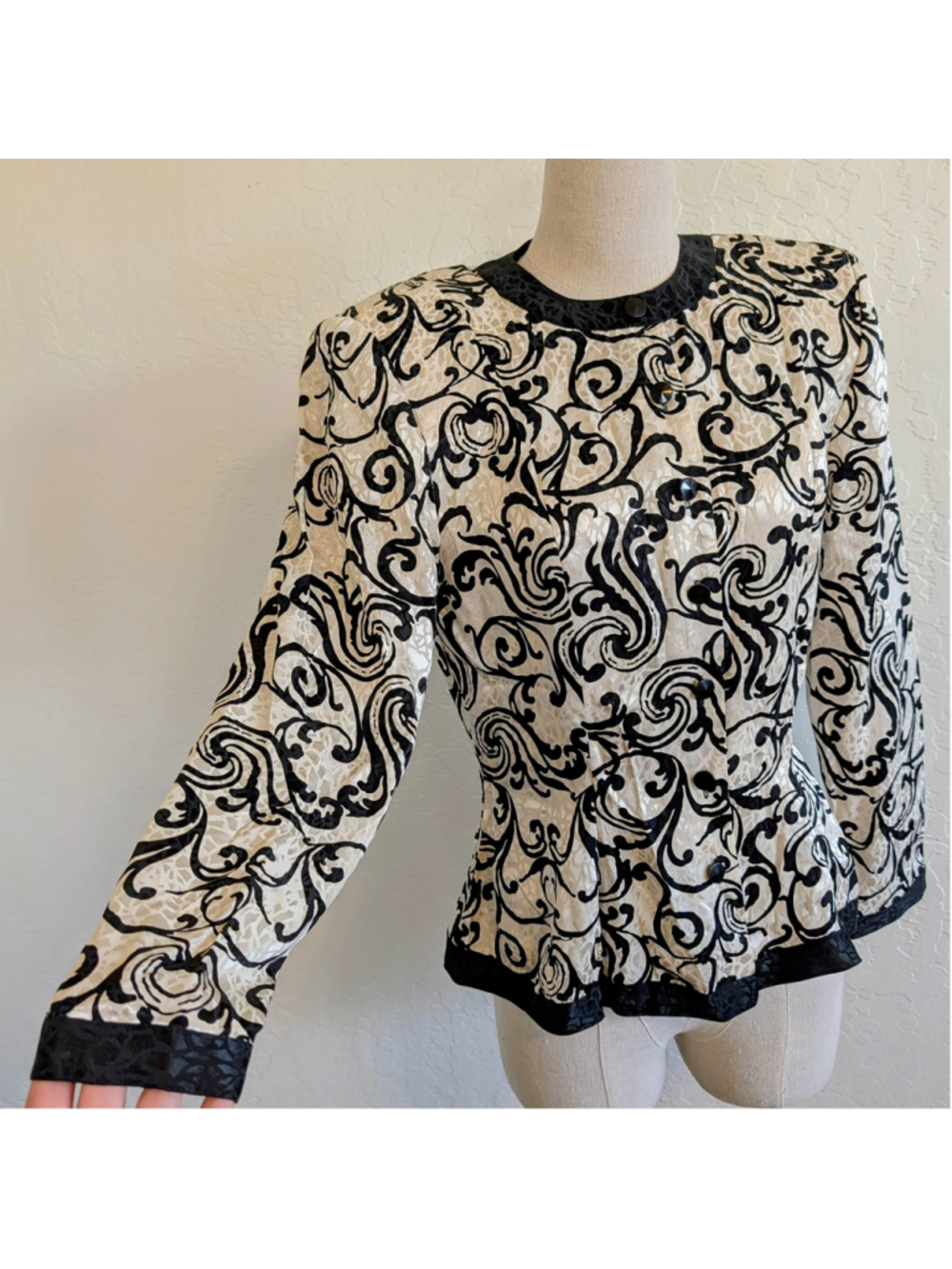 Vintage Silk Baroque Print Jacket Peplum Black Cream Lillie Rubin 90s Blazer - Picture 4 of 11